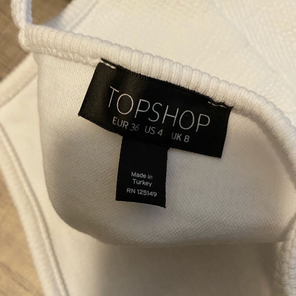 Topshop Ribbed Crop Top - Picture 6 of 7
